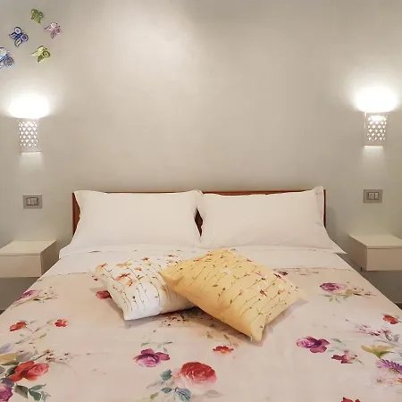 Rosamar Guest house