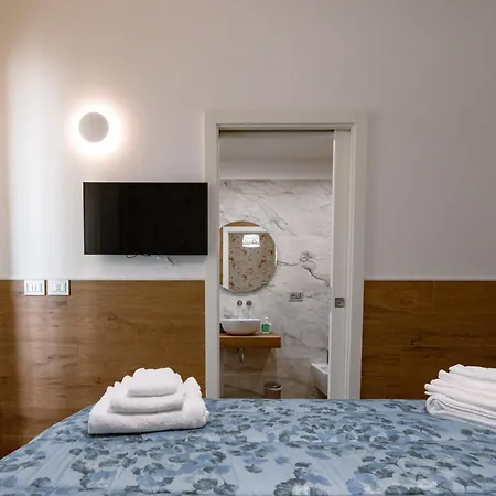 Rosamar Guest house