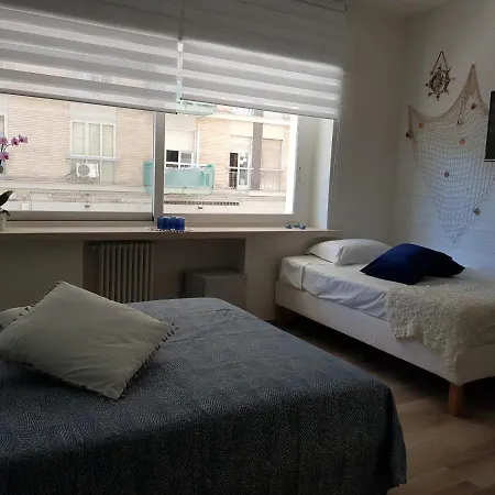 Rosamar ゲストハウス