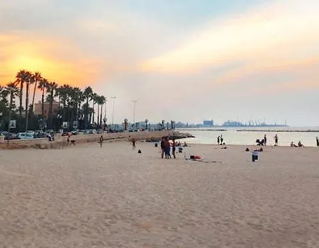 ゲストハウス Rosamar バーリ